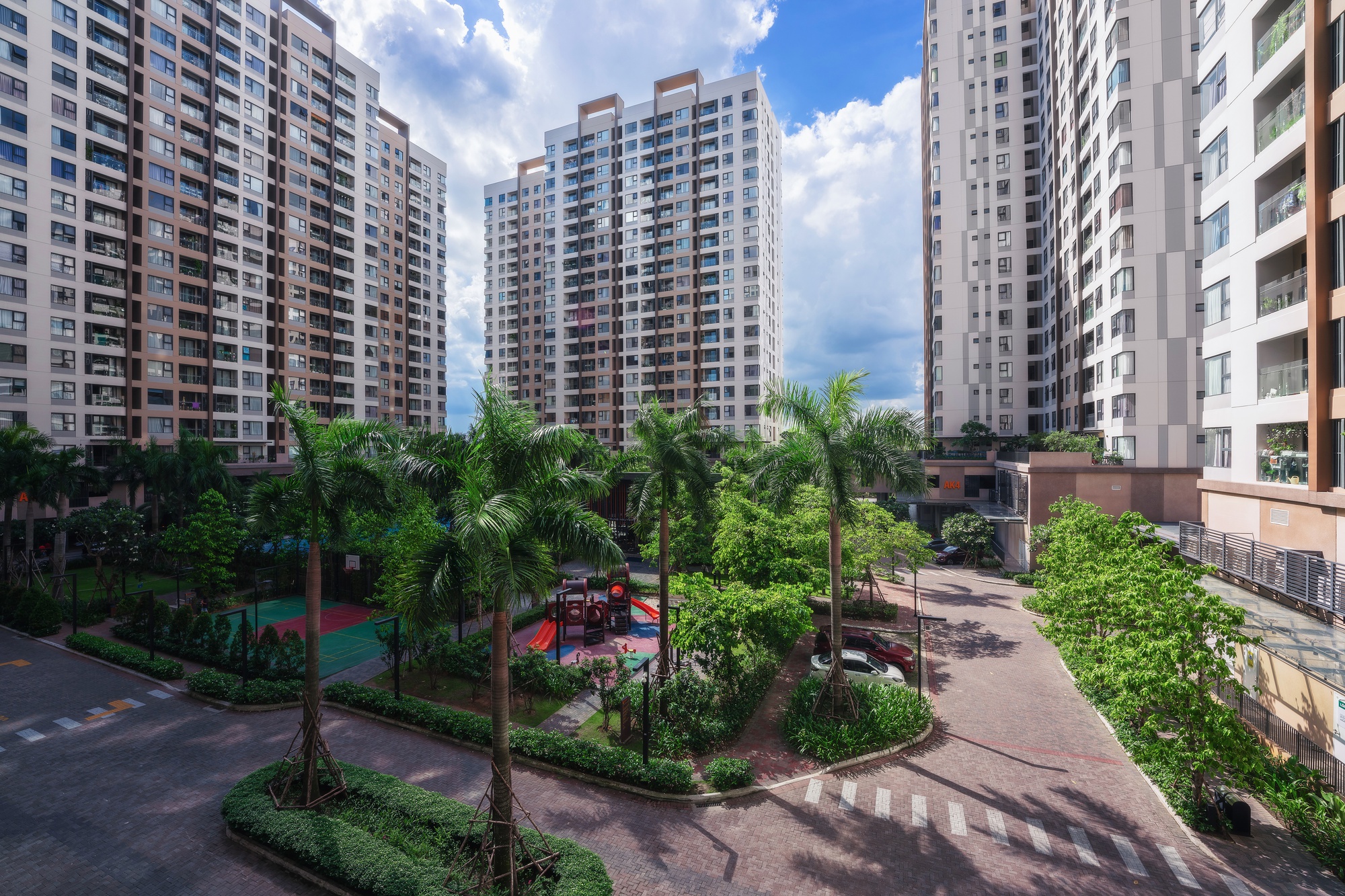 Thị trường bất động sản phía Tây sôi động nhờ tháp mới AK NEO, Akari City - Ảnh 1.