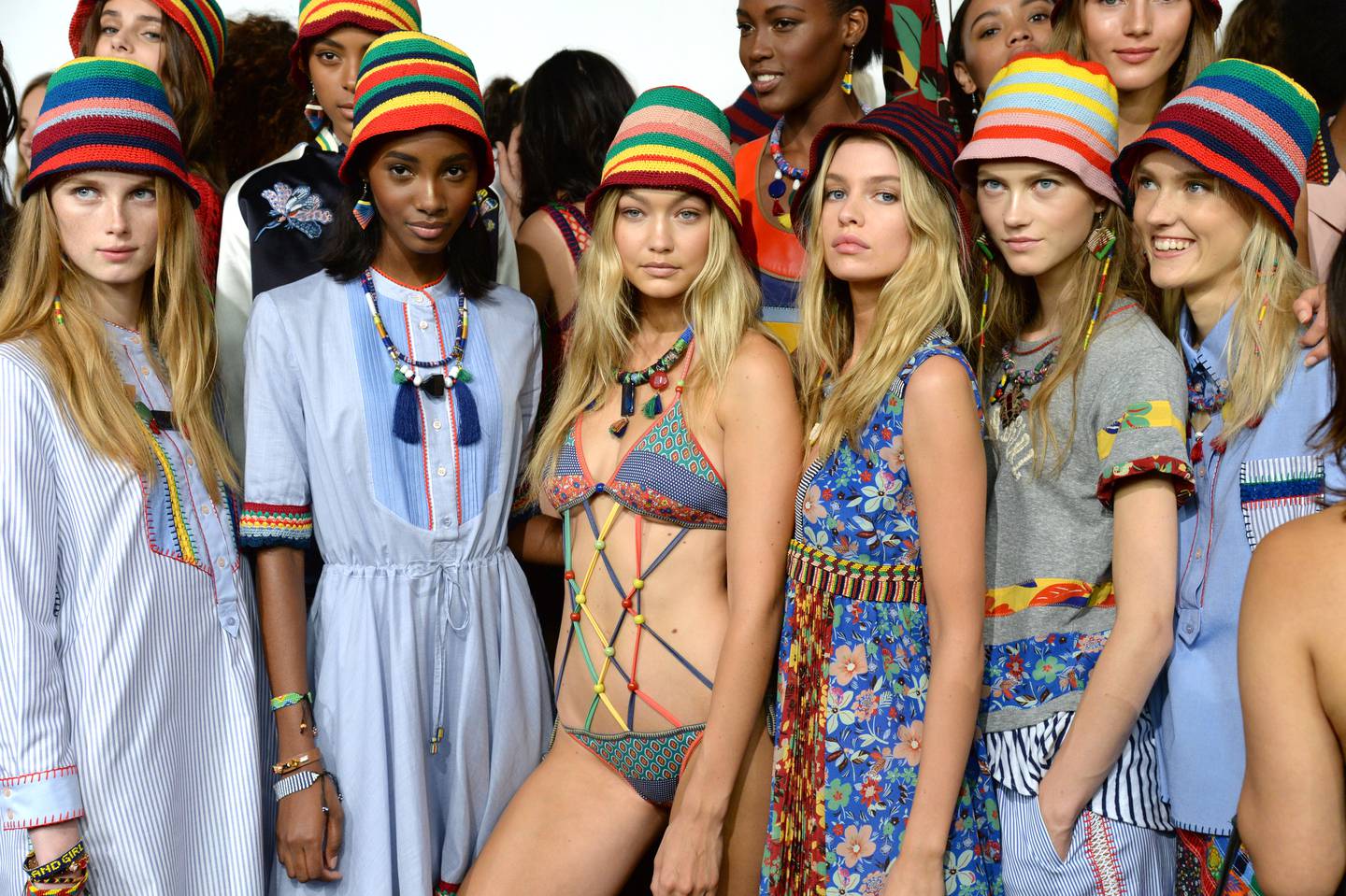Mang danh Nepo Baby bước chân vào làng mẫu nhờ mẹ, Gigi Hadid đã dùng năng lực để chứng minh với cả thế giới như thế nào? - Ảnh 2.