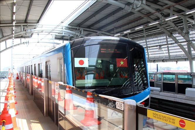 Chạy thử toàn tuyến metro số 1 Bến Thành - Suối Tiên trước dịp lễ 2/9 - Ảnh 1.