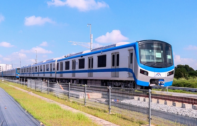 Tuyến metro 43.700 tỷ chờ đợi hơn 1 thập kỷ ở TPHCM sắp chạy thử toàn tuyến lần đầu tiên - Ảnh 1.