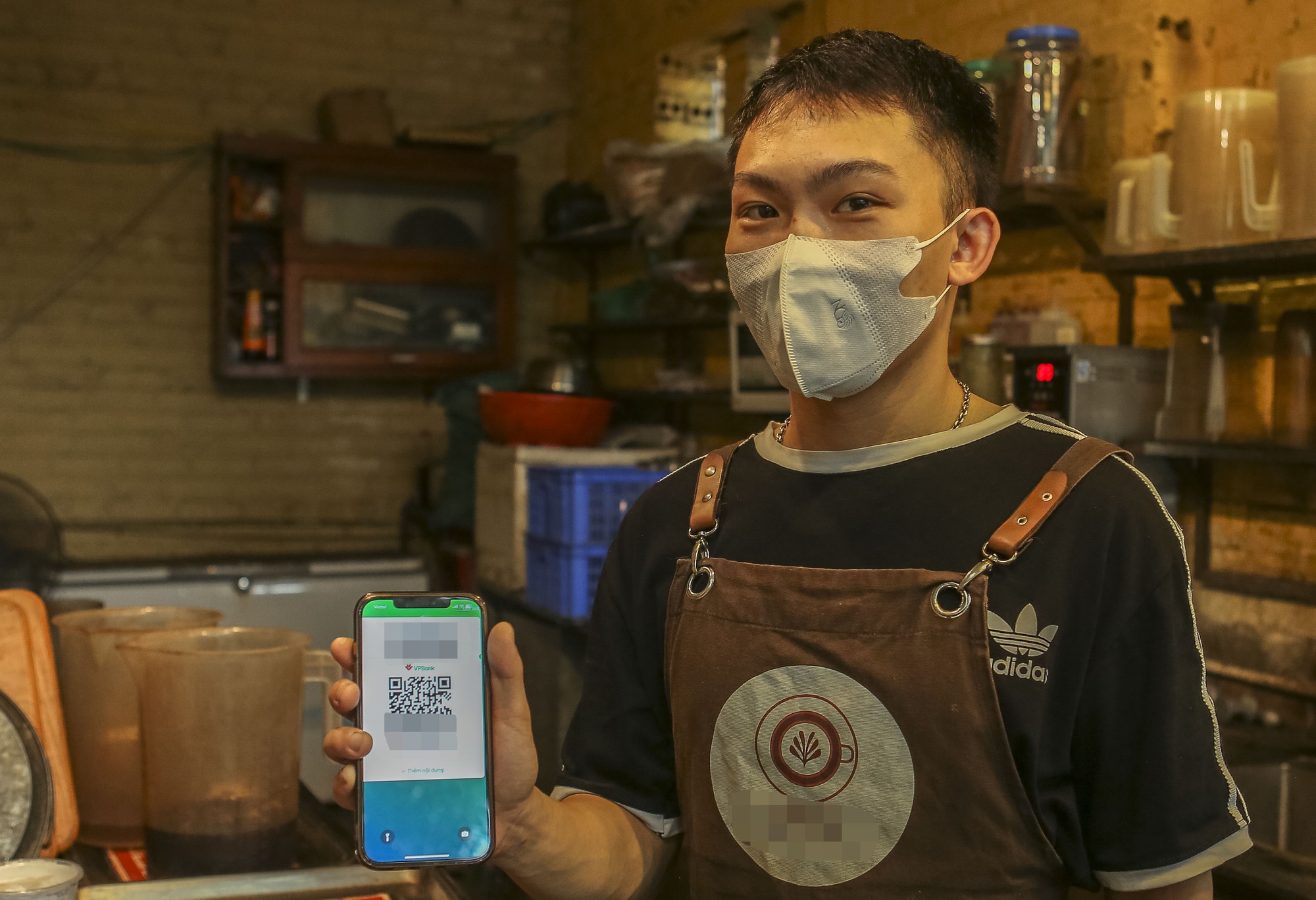 "Thanh toán không tiền mặt": Nhiều bạn trẻ không nhớ lần cuối dùng tiền mặt là khi nào - Ảnh 14.