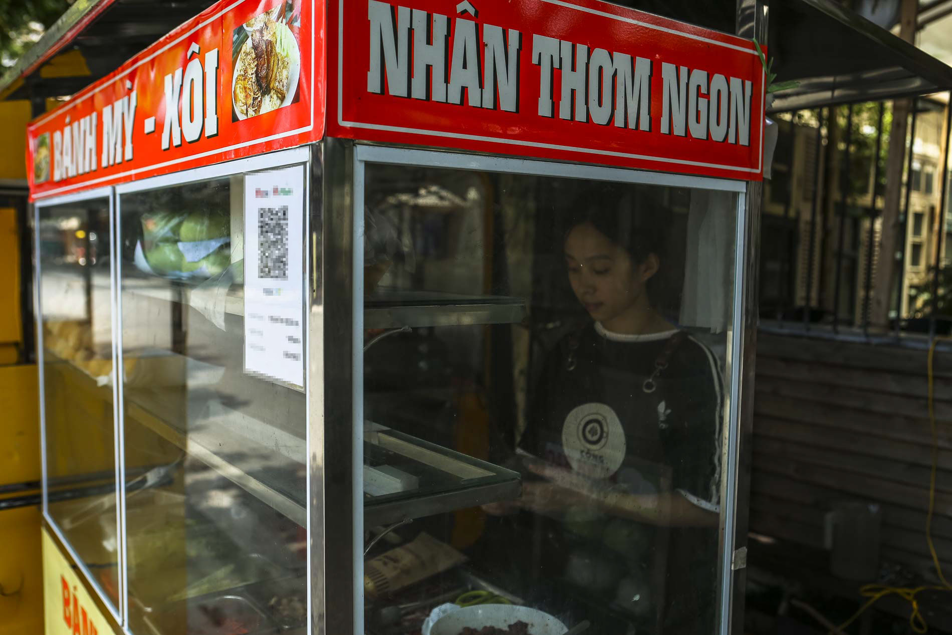 "Thanh toán không tiền mặt": Nhiều bạn trẻ không nhớ lần cuối dùng tiền mặt là khi nào - Ảnh 8.
