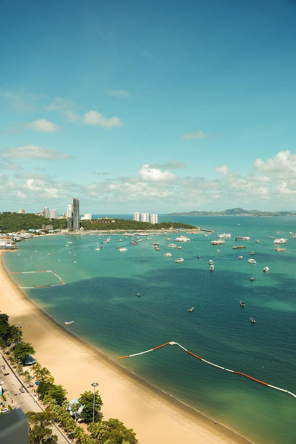 Không phải Đà Nẵng hay Phú Quốc, một bãi biển gây bất ngờ khi lọt Top 3 bãi biển nổi tiếng nhất thế giới trên mạng xã hội - Ảnh 3.