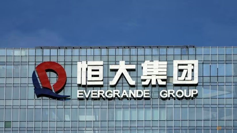 Evergrande - ‘Chúa chổm’ BĐS Trung Quốc giao dịch cổ phiếu trở lại sau 17 tháng bị đình chỉ - Ảnh 1.
