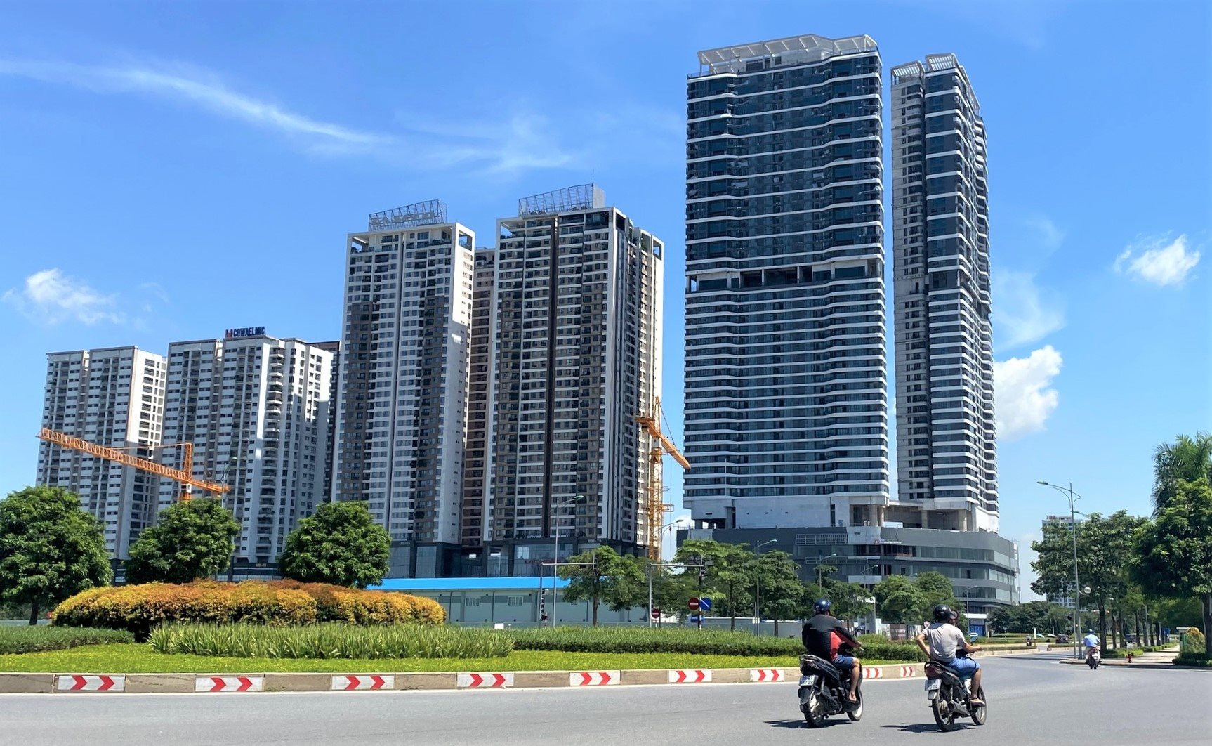 Bộ Xây dựng: Giá chung cư Hà Nội đã cao nhưng khu vực Tây Hồ vẫn tăng giá &quot;chóng mặt&quot; - Ảnh 1.