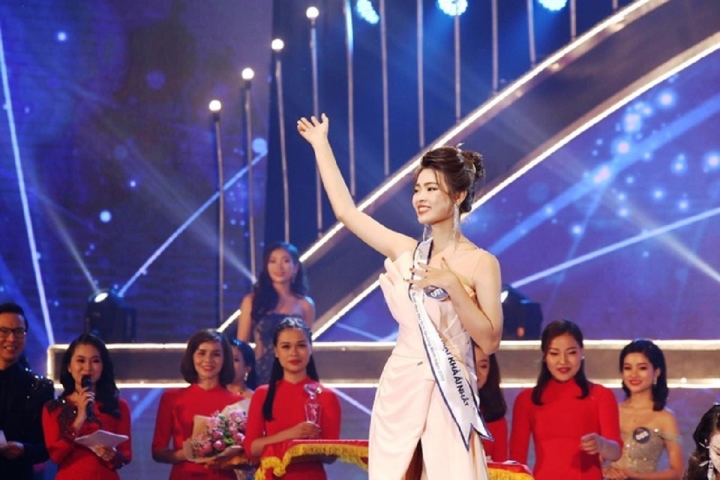 Một Hoa hậu quê Bình Định bị tước vương miện vì 'không hoàn thành nhiệm vụ' - Ảnh 4.
