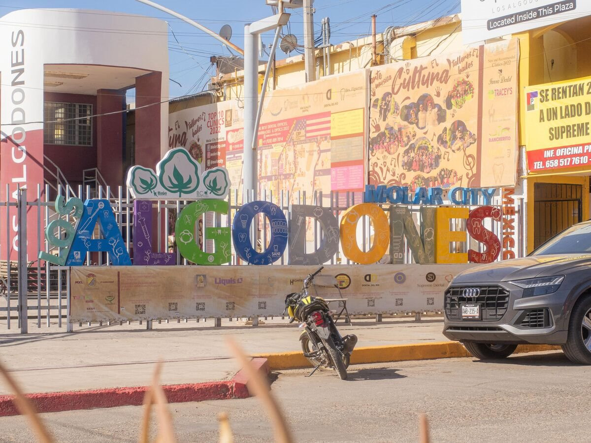 Thiên đường du lịch ‘làm răng’: Tại sao một thành phố nhỏ dọc biên giới Mexico trở thành tụ điểm nha khoa cho người Mỹ? - Ảnh 4.