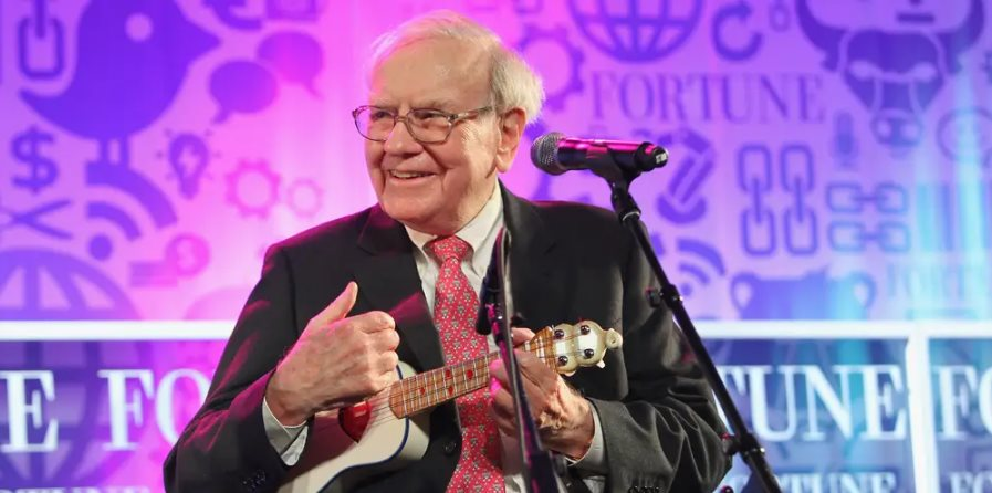 Warren Buffett bước sang tuổi 93: Huyền thoại đầu tư đặc biệt không thích sinh nhật vì một lý do - Ảnh 1.