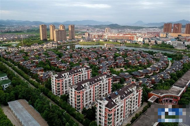 Ngôi làng nghèo có tiếng bỗng 'phất' lên từ 1 xưởng làm nến, nay toàn đại gia, có biệt thự, người có tài sản 16 tỷ đồng vẫn chỉ là "hộ nghèo" - Ảnh 2. Ngôi làng nghèo có tiếng bỗng 'phất' lên từ 1 xưởng làm nến, nay toàn đại gia, có biệt thự, người có tài sản 16 tỷ đồng vẫn chỉ là "hộ nghèo" - Ảnh 2.