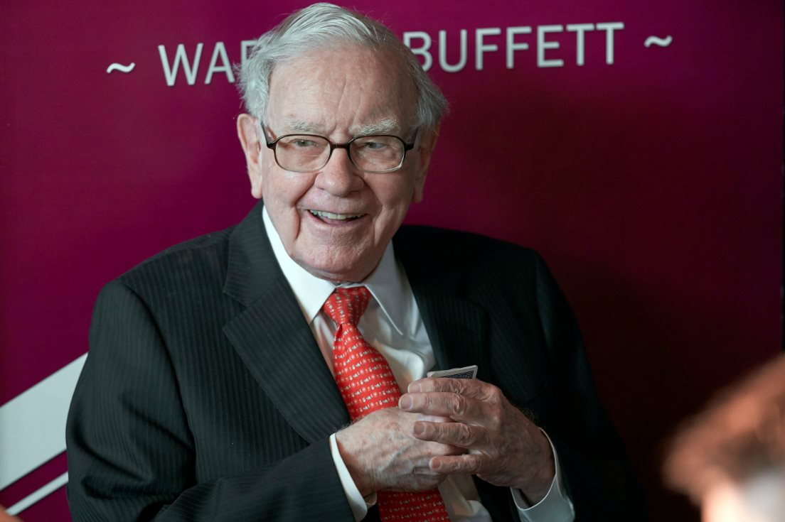 3/4 danh mục đầu tư chứng khoán của huyền thoại Warren Buffett gói gọn trong 5 cổ phiếu, không ngừng mang về khoản lãi hàng chục tỷ USD - Ảnh 1.