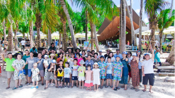 Tặng lịch Tết độc quyền - Ghi điểm thương hiệu với khách hàng - Ảnh 2. Tặng lịch Tết độc quyền - Ghi điểm thương hiệu với khách hàng - Ảnh 2.