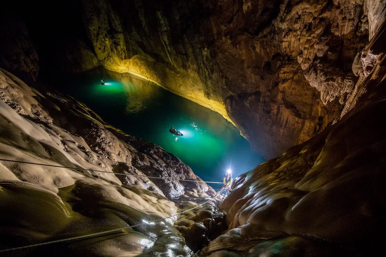Phát hiện hang động mới “xẻ đôi” rừng Trường Sơn ở Quảng Bình, các tín đồ mê thám hiểm không thể bỏ lỡ - Ảnh 7.
