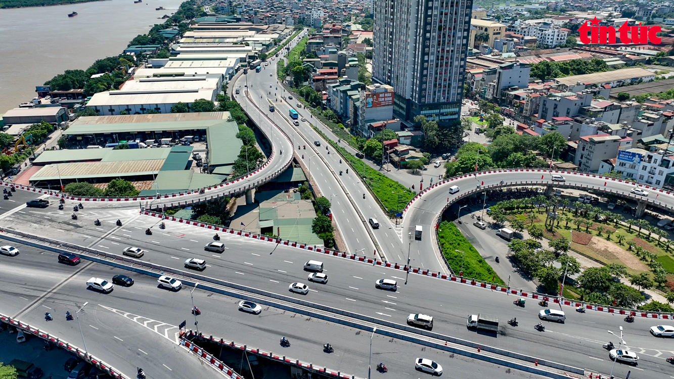 Hà Nội: Sau khi hợp nhất hai cầu Vĩnh Tuy, không còn cảnh ùn tắc giao thông - Ảnh 10.