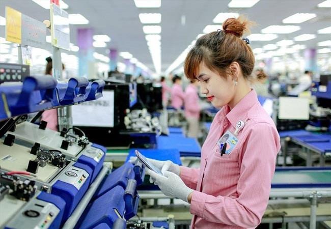 &quot;Thời kỳ vàng son của nhân công giá rẻ không còn&quot;, Việt Nam phải làm gì để đạt mục tiêu xuất khẩu 1.000 tỷ USD vào năm 2025? - Ảnh 1.