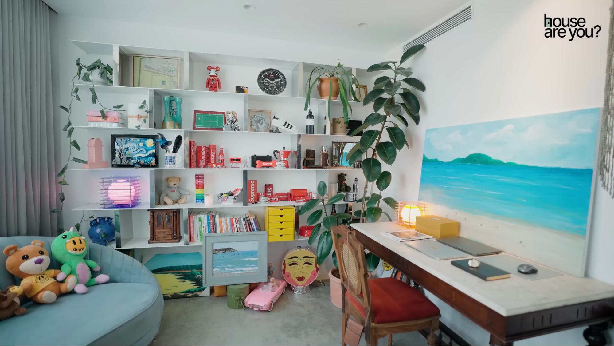 "House Are You?" Tập 2: Lần đầu hé lộ căn phòng "chill" đẹp mắt và đầy kỷ niệm của doanh nhân Vũ Minh Kông - Ảnh 4. "House Are You?" Tập 2: Lần đầu hé lộ căn phòng "chill" đẹp mắt và đầy kỷ niệm của doanh nhân Vũ Minh Kông - Ảnh 4.