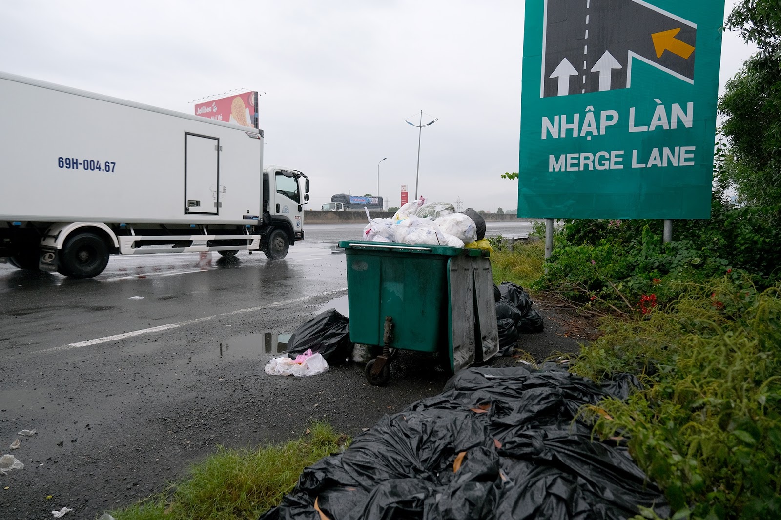 Toàn cảnh cao tốc TP.HCM - Trung Lương - Mỹ Thuận trước đề xuất mở rộng lên 8 làn xe - Ảnh 6.