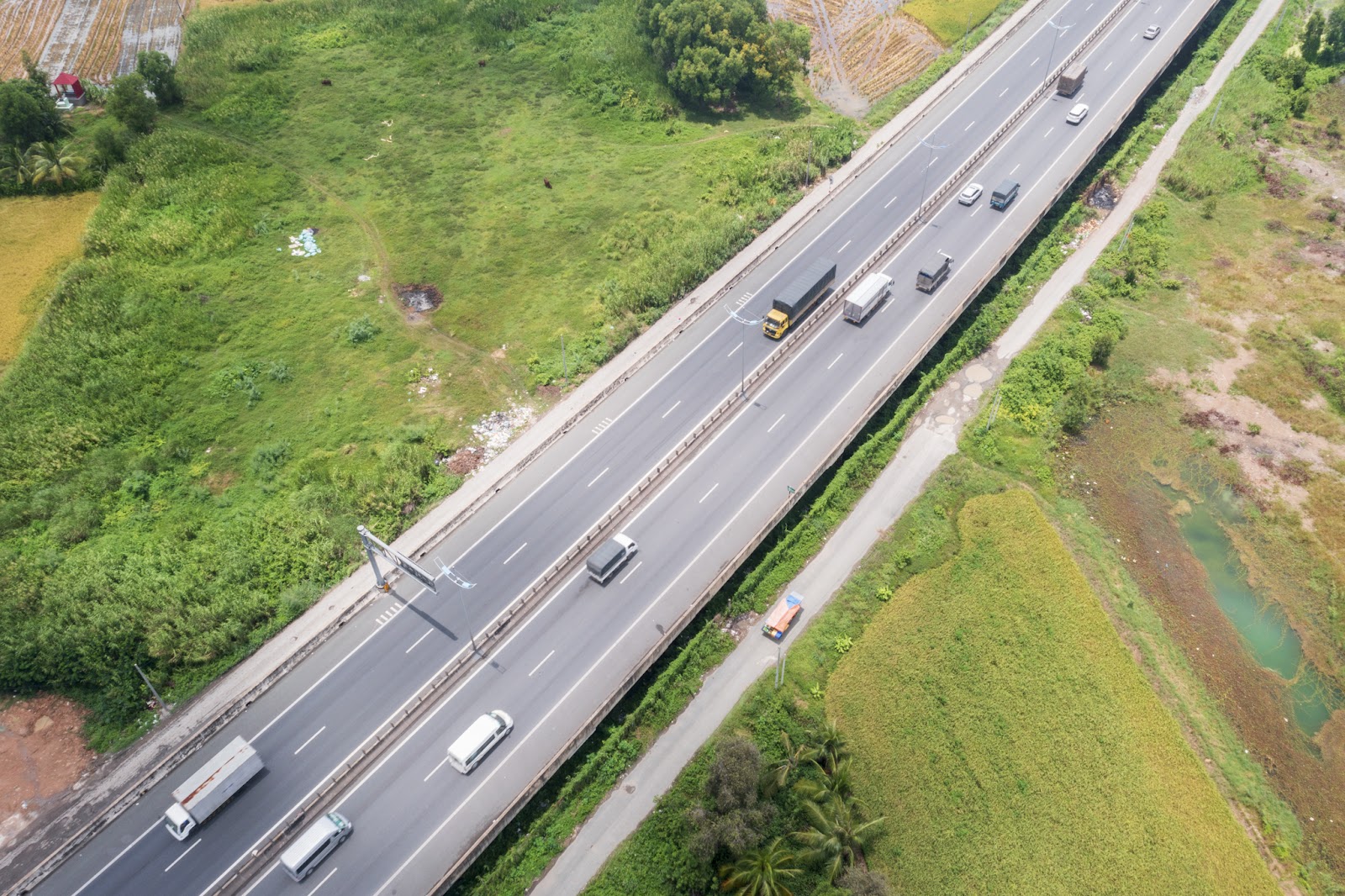 Toàn cảnh cao tốc TP.HCM - Trung Lương - Mỹ Thuận trước đề xuất mở rộng lên 8 làn xe - Ảnh 9.
