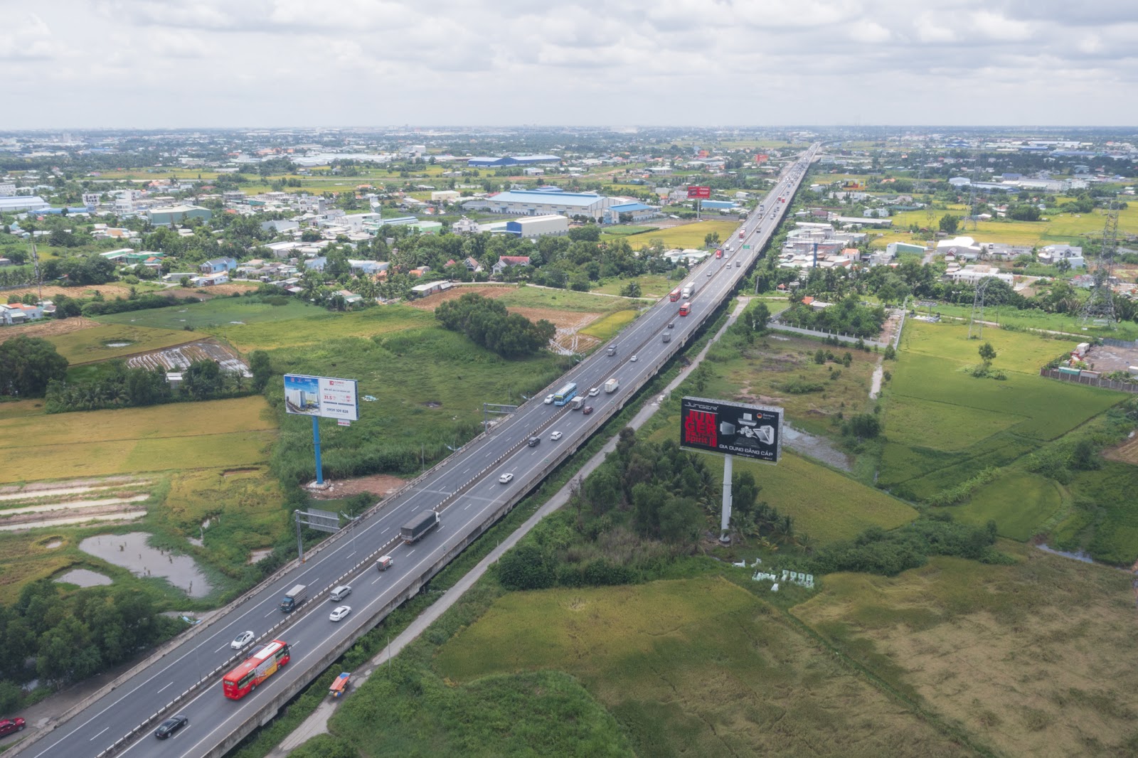 Toàn cảnh cao tốc TP.HCM - Trung Lương - Mỹ Thuận trước đề xuất mở rộng lên 8 làn xe - Ảnh 11.