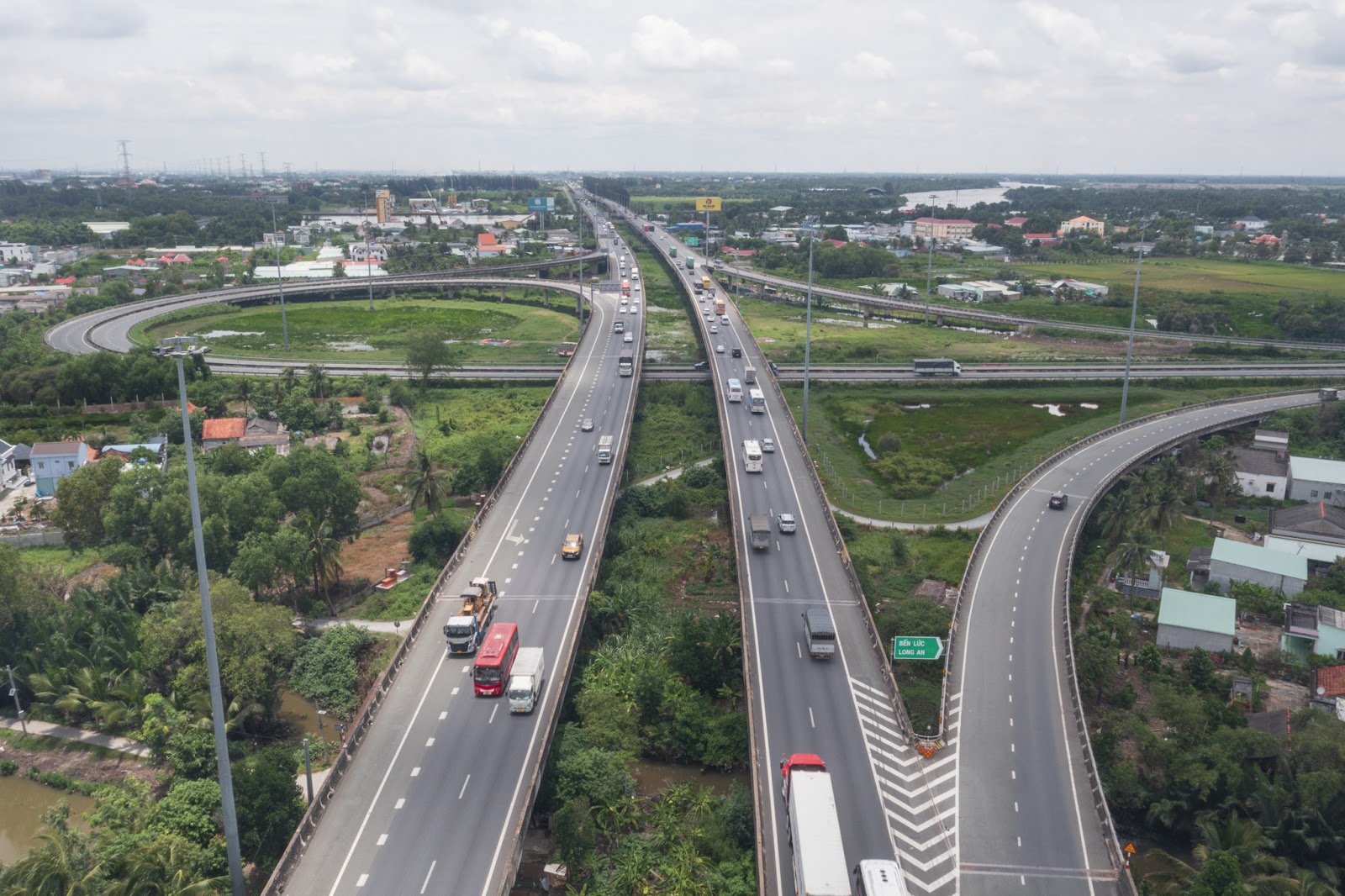 Toàn cảnh cao tốc TP.HCM - Trung Lương - Mỹ Thuận trước đề xuất mở rộng lên 8 làn xe - Ảnh 12.