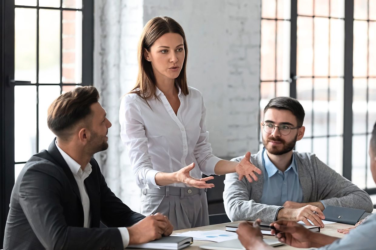 Nghiên cứu cho thấy phụ nữ tuổi nào cũng gặp bất công trong công việc, nguyên nhân sâu xa là gì? - Ảnh 3. Nghiên cứu cho thấy phụ nữ tuổi nào cũng gặp bất công trong công việc, nguyên nhân sâu xa là gì? - Ảnh 3.
