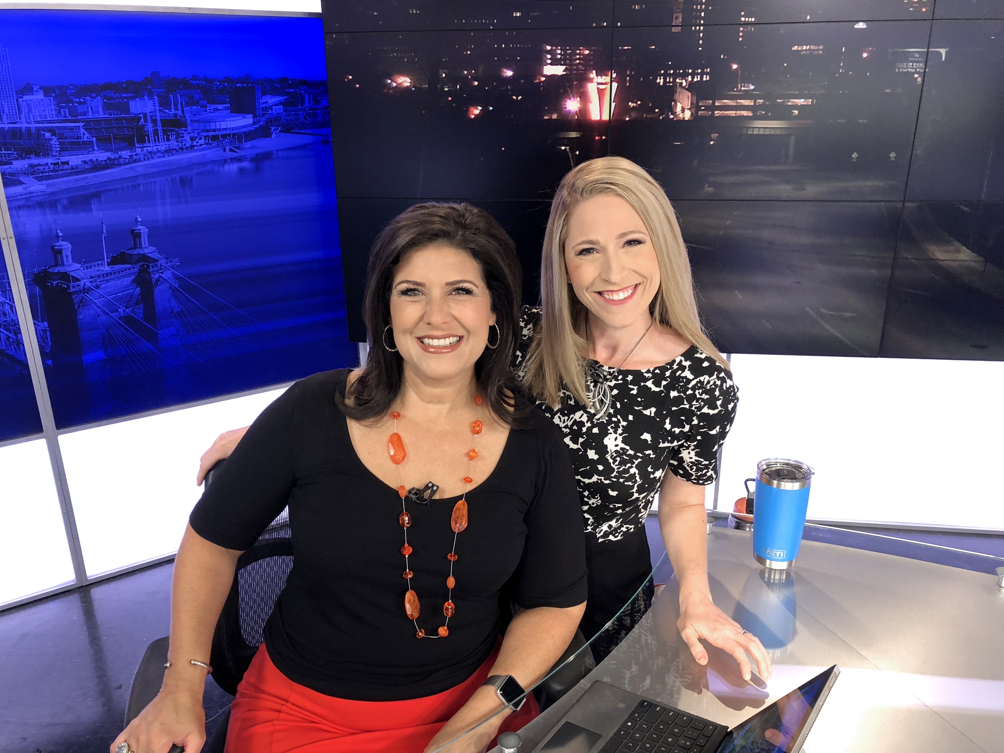 Nghiên cứu cho thấy phụ nữ tuổi nào cũng gặp bất công trong công việc, nguyên nhân sâu xa là gì? - Ảnh 1.