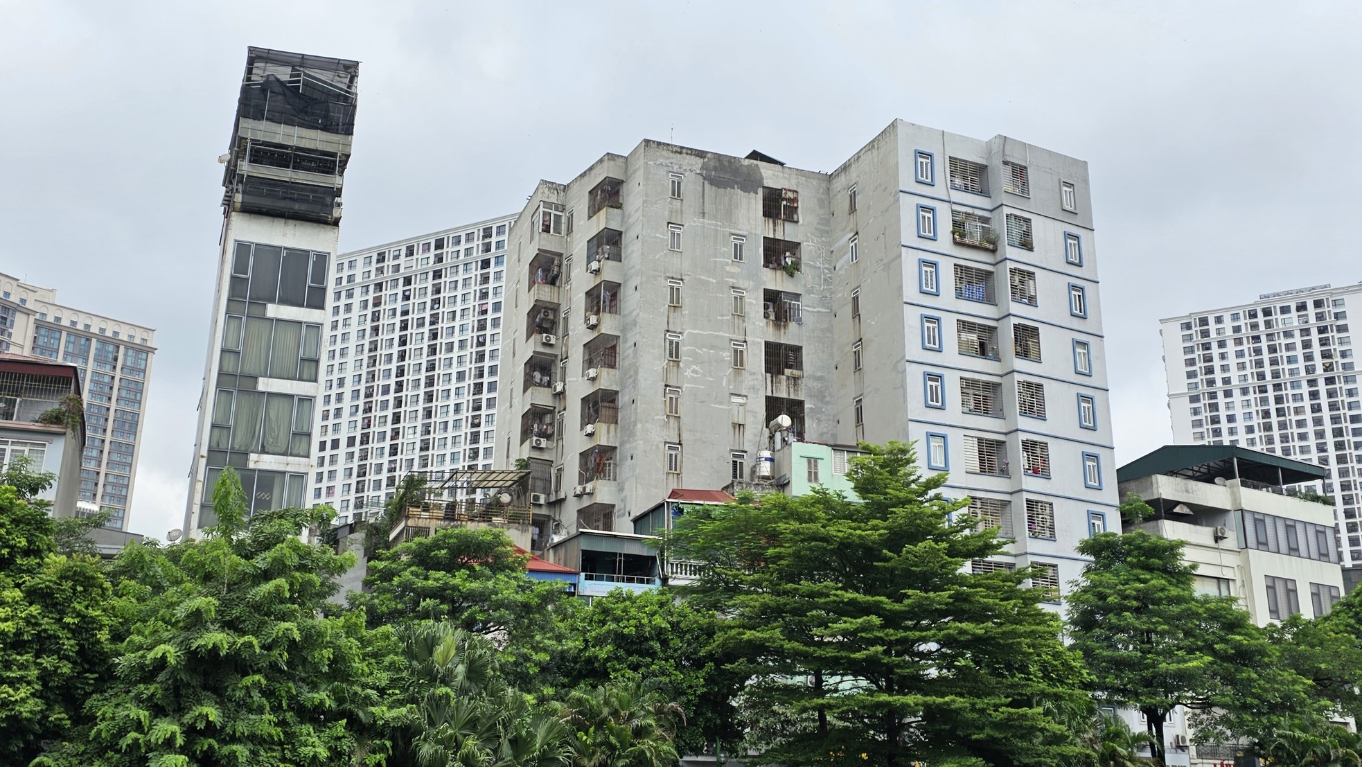 'Thủ phủ' chung cư mini gần nơi xảy ra vụ cháy kinh hoàng ở Hà Nội - Ảnh 17.