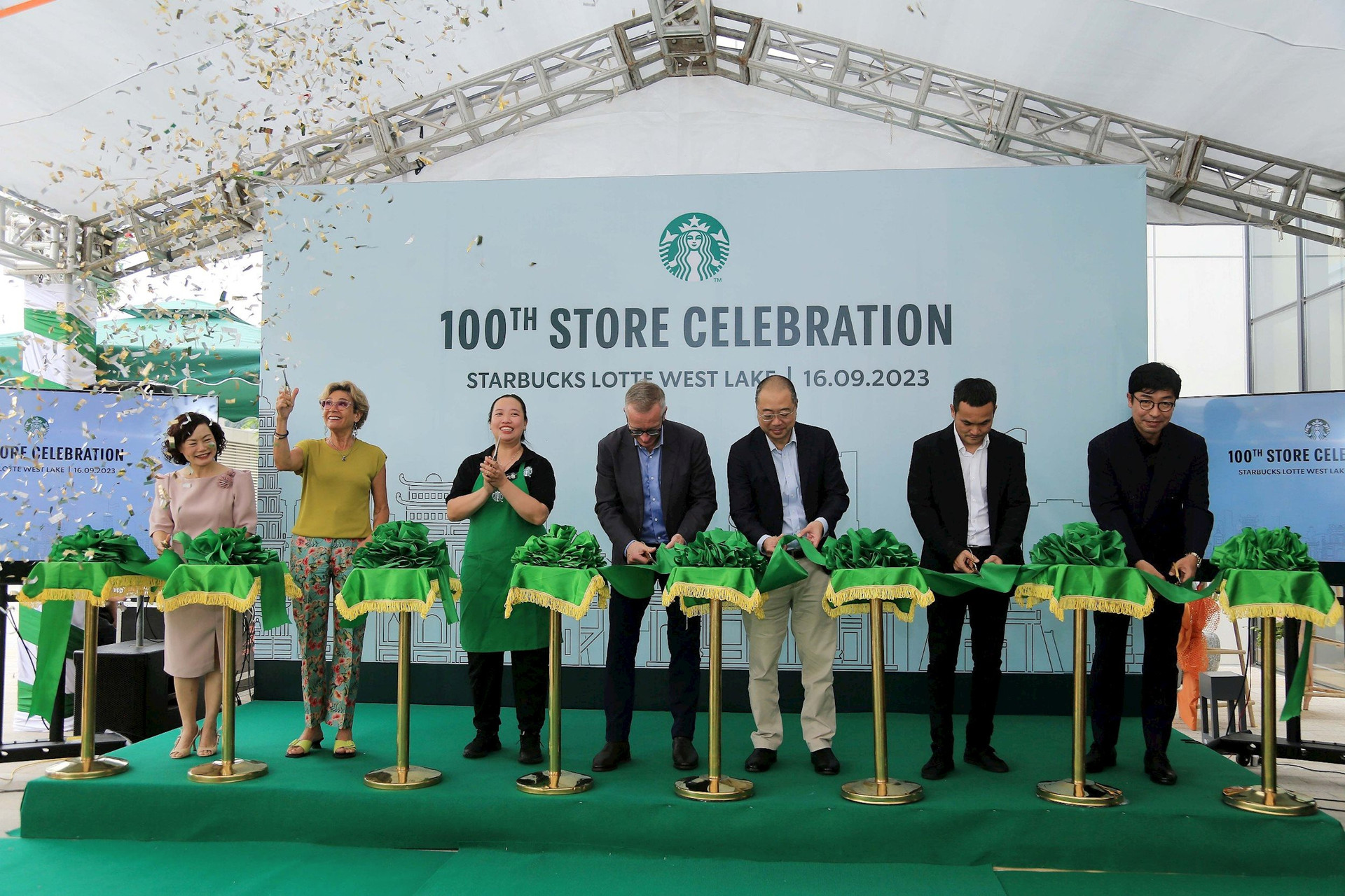 Chạm mốc 100 cửa hàng tại Việt Nam sau 10 năm, sếp Starbucks: 10 năm tiếp theo sẽ là vài trăm cửa hàng - Ảnh 3.
