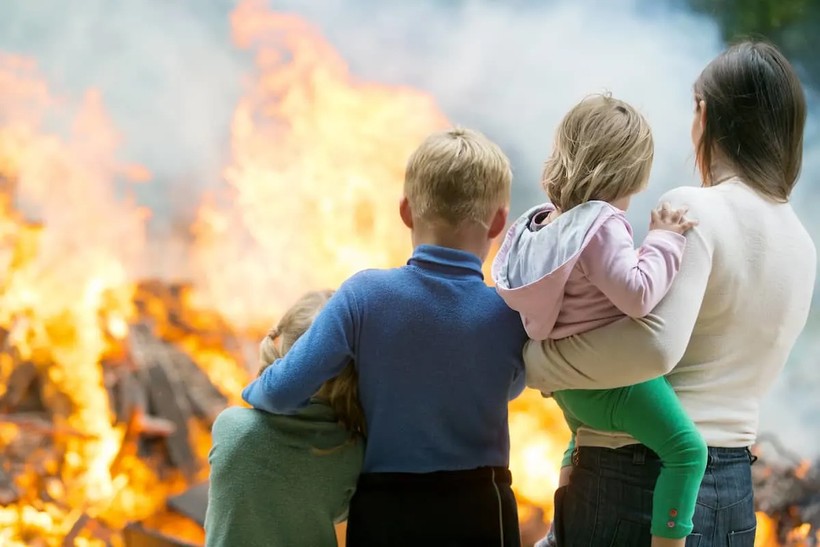 Một di chứng do ngộ độc khí CO ở trẻ, đặc biệt sau hỏa hoạn - Cha mẹ xử lý càng nhanh càng tốt! - Ảnh 1.