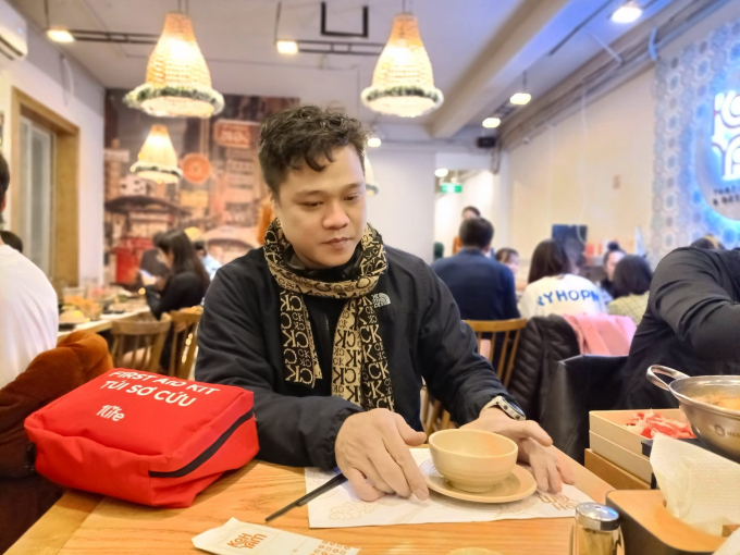 Người hùng áo cam trong vụ cháy chung cư mini: Ám ảnh khoảnh khắc sinh tử, từng yếu lòng muốn dựa vào bạn gái - Ảnh 1. Người hùng áo cam trong vụ cháy chung cư mini: Ám ảnh khoảnh khắc sinh tử, từng yếu lòng muốn dựa vào bạn gái - Ảnh 1.