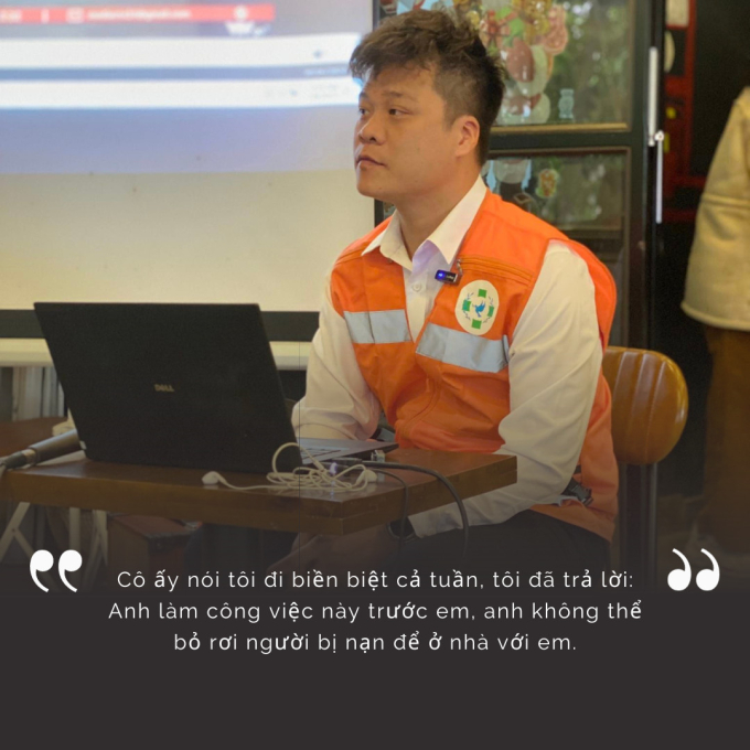Người hùng áo cam trong vụ cháy chung cư mini: Ám ảnh khoảnh khắc sinh tử, từng yếu lòng muốn dựa vào bạn gái - Ảnh 7. Người hùng áo cam trong vụ cháy chung cư mini: Ám ảnh khoảnh khắc sinh tử, từng yếu lòng muốn dựa vào bạn gái - Ảnh 7.