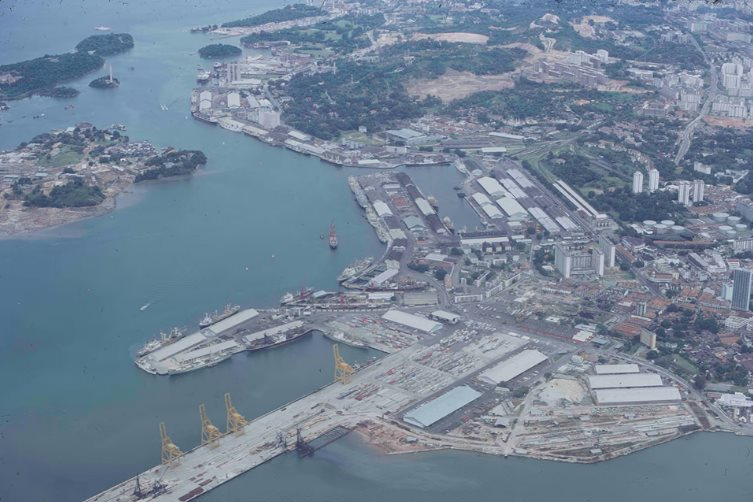 Xuất hiện loạt ảnh cực hiếm kể câu chuyện “ngày xửa ngày xưa” của “con hổ” Đông Nam Á - Ảnh 10.