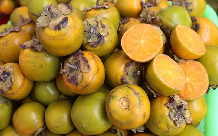Quả hồng tốt cho tim mạch nhưng cần lưu ý những điều này để tránh bị tắc ruột - Ảnh 1. Quả hồng tốt cho tim mạch nhưng cần lưu ý những điều này để tránh bị tắc ruột - Ảnh 1.