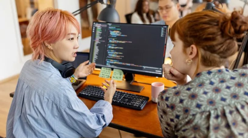 Hai ngành “khát nhân lực” lương tối thiểu 2,4 tỷ đồng/năm, mở ra cơ hội việc làm không thể bỏ lỡ - Ảnh 1.