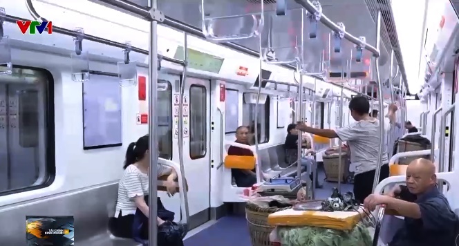 Chuyến tàu phục vụ người bán rau - Ảnh 2. Chuyến tàu phục vụ người bán rau - Ảnh 2.