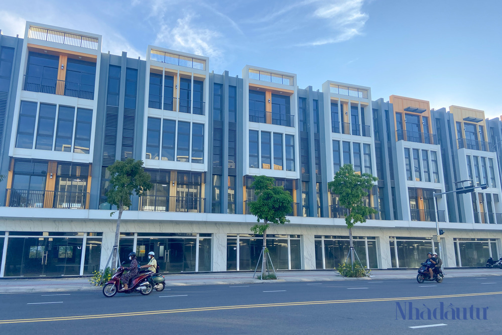 Loạt shophouse ở Đà Nẵng bỏ hoang: Vì đâu nên nỗi? - Ảnh 4.