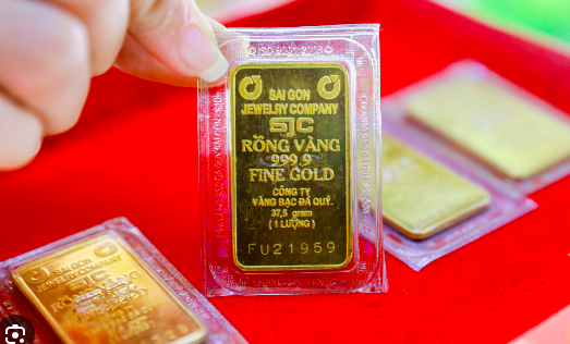 Giá vàng ở mức cao nhất kể từ đầu năm - Ảnh 1.