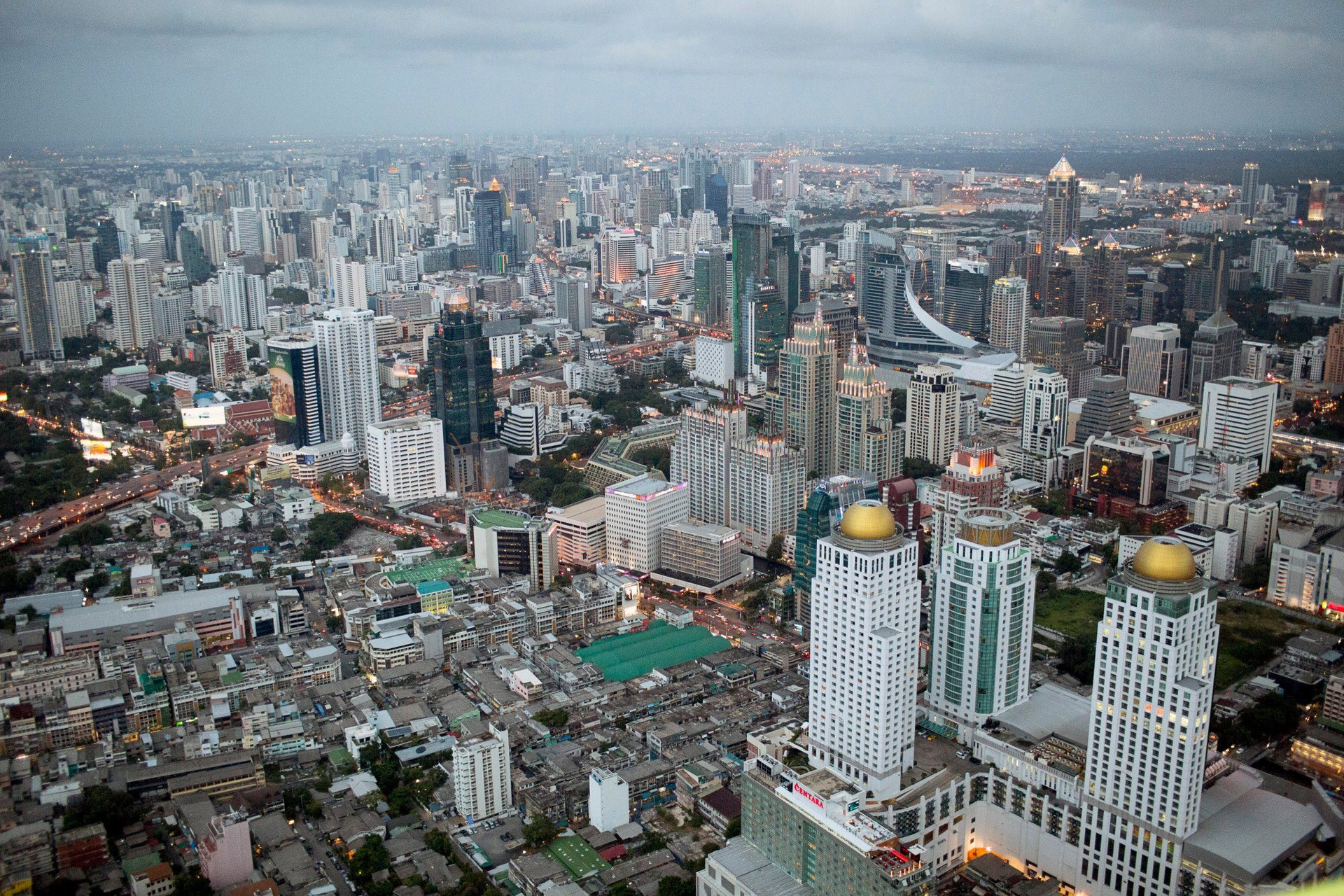 Nhà đầu tư Trung Quốc đua nhau bán tháo bất động sản du lịch Đông Nam Á, ‘cắt lỗ’ để rút vốn - Ảnh 2.