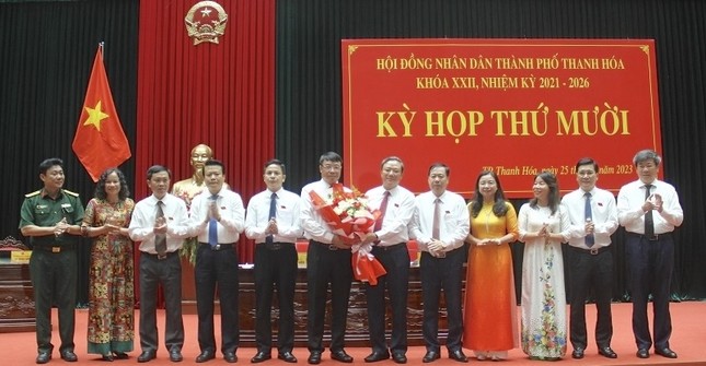 Ông Trần Anh Chung làm Chủ tịch thành phố Thanh Hóa - Ảnh 1.