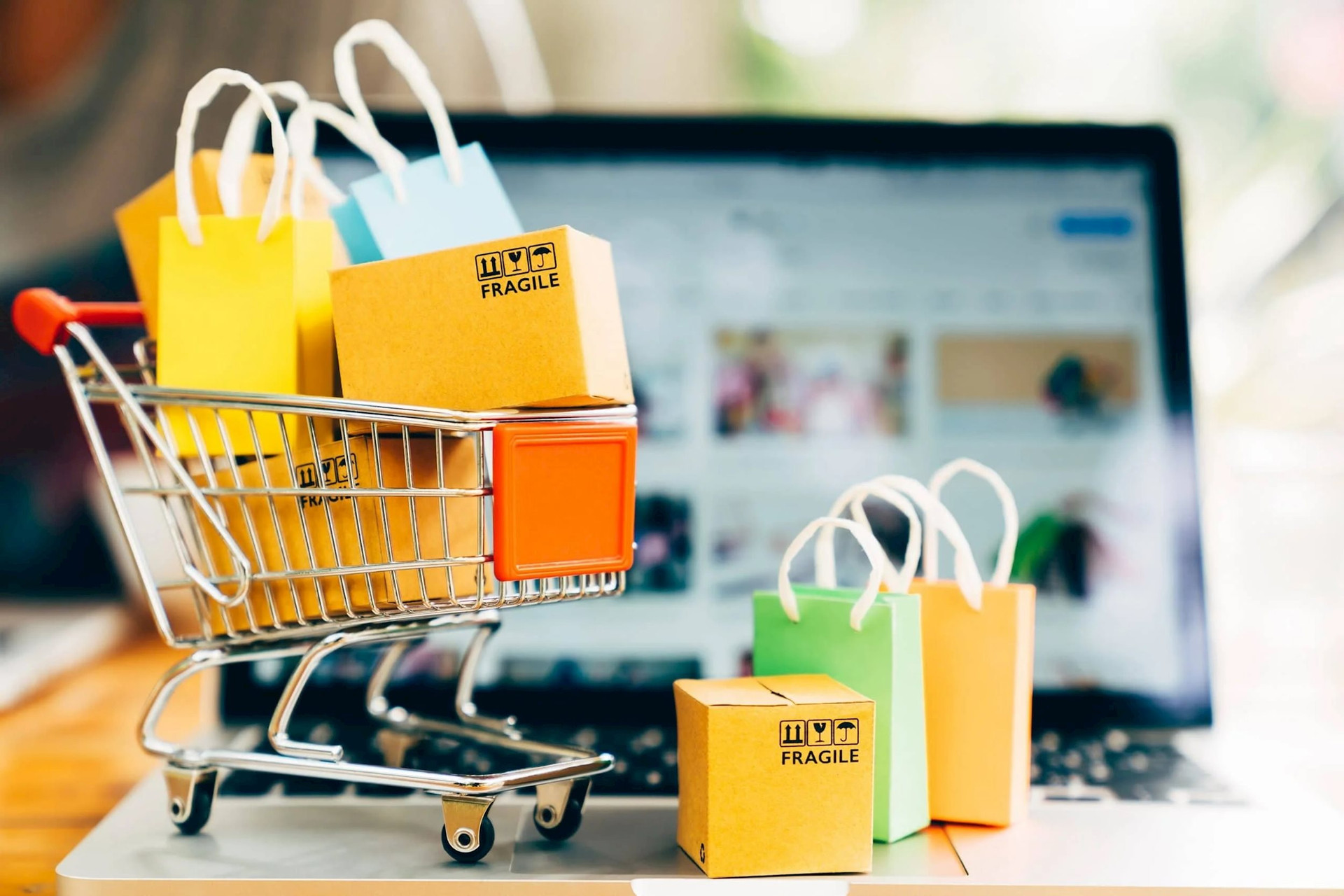 Mua 612 đơn hàng online không mất 1 đồng trong suốt 1 tháng, người phụ nữ bị lộ chiêu thức lừa đảo tinh vi, phải trả giá đắt - Ảnh 1. Mua 612 đơn hàng online không mất 1 đồng trong suốt 1 tháng, người phụ nữ bị lộ chiêu thức lừa đảo tinh vi, phải trả giá đắt - Ảnh 1.