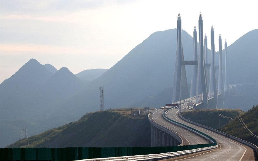 Xây cầu…cao ngang tòa nhà 100 tầng, chi phí khủng lên tới 7,3 nghìn tỷ, Trung Quốc khiến thế giới ngỡ ngàng với ‘công trình vượt cạn’ hàng đầu thế giới - Ảnh 3.