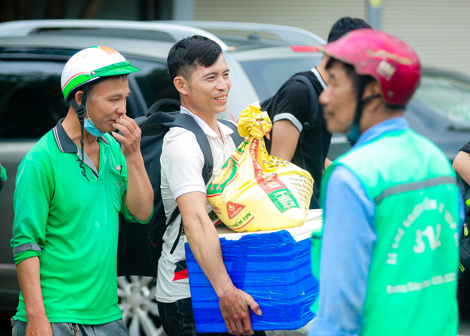 Bất ngờ hình ảnh cửa ngõ Thủ đô Hà Nội ngày cuối nghỉ lễ - Ảnh 3.