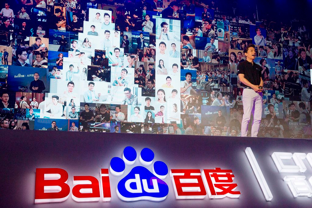 Ernie Bot - Đối thủ ‘Made in China’ của ChatGPT: Công ty đứng sau từng vận hành công cụ tìm kiếm lớn nhất cả nước, 19 tiếng phát hành đã có 1 triệu lượt tải - Ảnh 1.