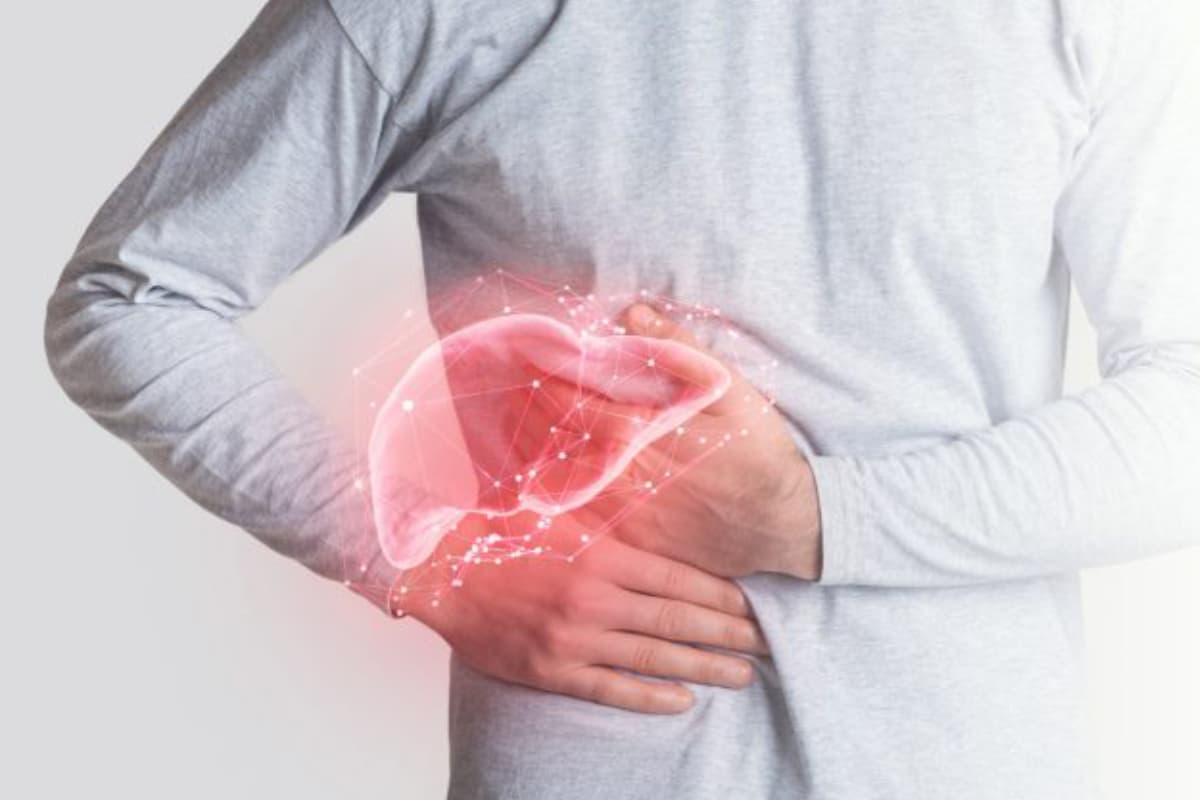 3 dấu hiệu sớm của ung thư gan được bác sĩ cho rằng dễ bị bỏ qua nhất - Ảnh 1. 3 dấu hiệu sớm của ung thư gan được bác sĩ cho rằng dễ bị bỏ qua nhất - Ảnh 1.