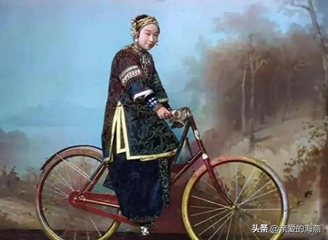 Loạt ảnh hiếm thời nhà Thanh: Từ Hi Thái hậu làm việc lạ giữa chốn đông người, kiệu 4 người khiêng khác xa trên phim - Ảnh 2. Loạt ảnh hiếm thời nhà Thanh: Từ Hi Thái hậu làm việc lạ giữa chốn đông người, kiệu 4 người khiêng khác xa trên phim - Ảnh 2.