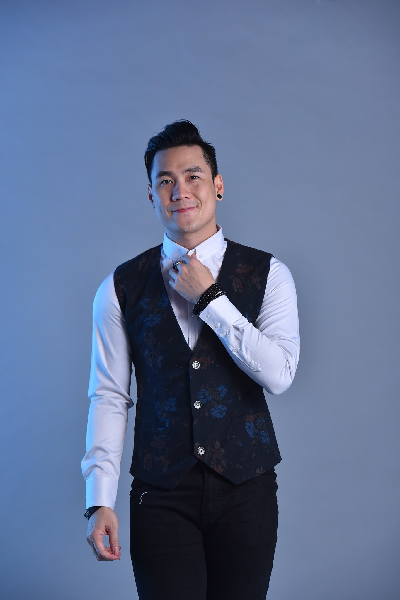 Cuộc sống giàu có và hôn nhân bí mật của ca sĩ Khánh Phương với vợ doanh nhân