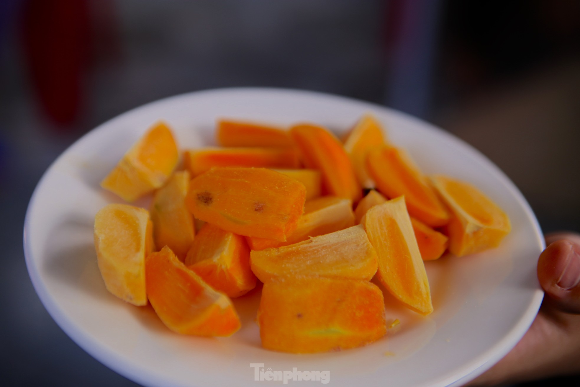 Mùa hồng giòn Yên Du, nông dân thu về hàng trăm triệu đồng - Ảnh 11.