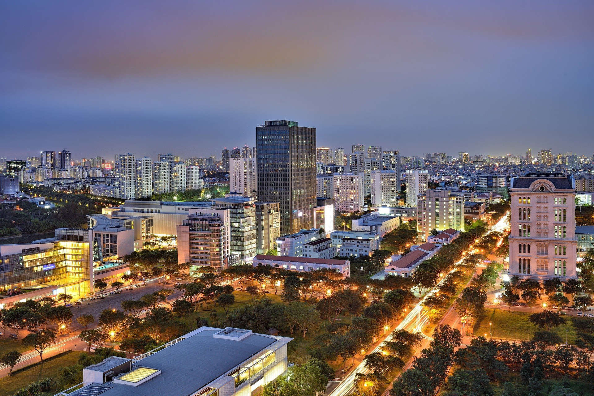 Chủ dự án khu đô thị đắt đỏ bậc nhất TP HCM báo lãi nửa đầu năm giảm 76%, tổng tài sản vượt Đất Xanh, Nam Long, Khang Điền, Phát Đạt - Ảnh 1.