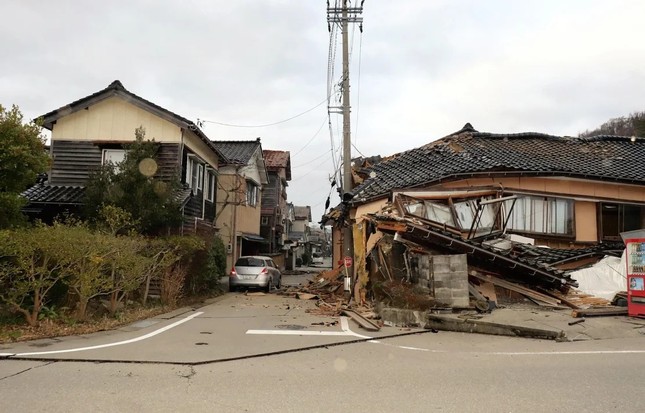 Động đất cực mạnh ở Nhật Bản, cảnh báo sóng thần cao tới 5m - Ảnh 3.