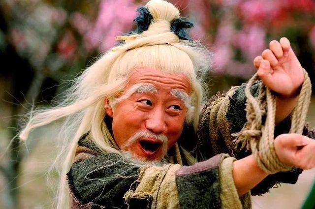 Anh Cô phản bội Đoàn Trí Hưng để yêu Chu Bá Thông: Vì 2 ưu thế này của Lão ngoan đồng - Ảnh 4. Anh Cô phản bội Đoàn Trí Hưng để yêu Chu Bá Thông: Vì 2 ưu thế này của Lão ngoan đồng - Ảnh 4.
