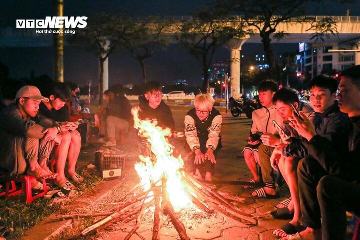 Ngày đầu năm mới: Miền Bắc sắp đón hai đợt không khí lạnh - Ảnh 1. Ngày đầu năm mới: Miền Bắc sắp đón hai đợt không khí lạnh - Ảnh 1.